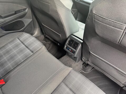 Volkswagen Golf GTD TDI DSG 47