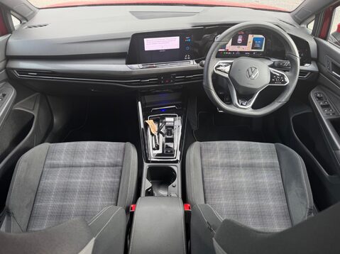 Volkswagen Golf GTD TDI DSG 53