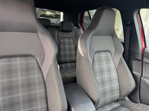 Volkswagen Golf GTD TDI DSG 93