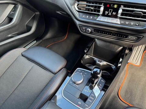 BMW 1 Series 120D SPORT 29