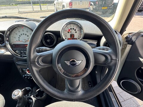 Mini Hatch ONE D 21