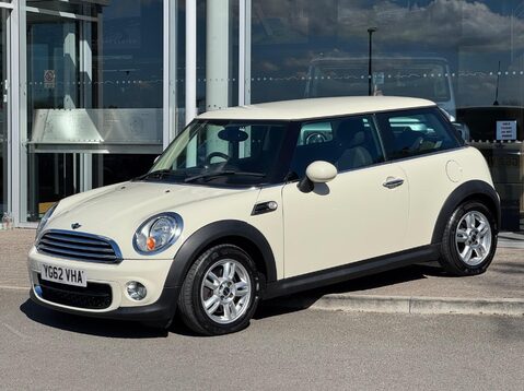 Mini Hatch ONE D 4