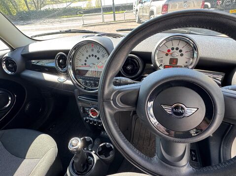 Mini Hatch ONE D 20