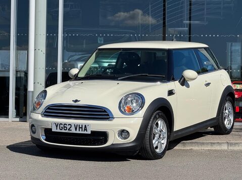 Mini Hatch ONE D 3