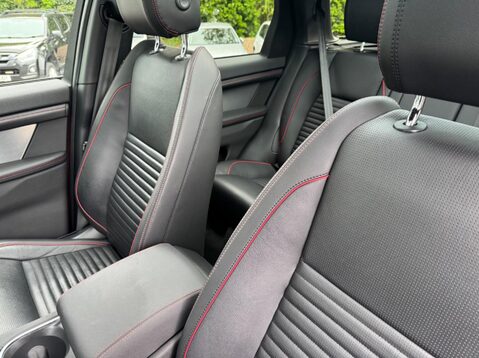 Land Rover Discovery Sport URBAN EDITION MHEV 39