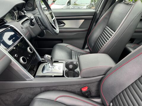 Land Rover Discovery Sport URBAN EDITION MHEV 40