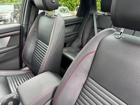 Land Rover Discovery Sport URBAN EDITION MHEV 39