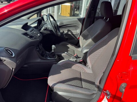 Ford Fiesta ST-LINE 20