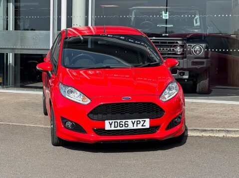 Ford Fiesta ST-LINE 3