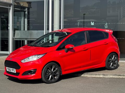Ford Fiesta ST-LINE 5