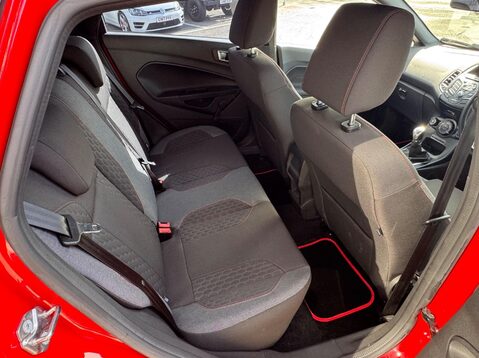 Ford Fiesta ST-LINE 29