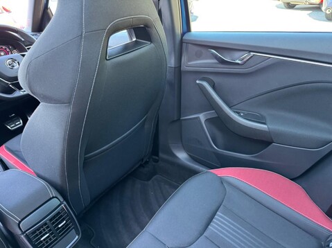 Skoda Kamiq MONTE CARLO TSI DSG 57