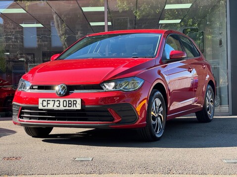 Volkswagen Polo LIFE 5