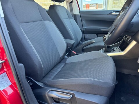 Volkswagen Polo LIFE 14