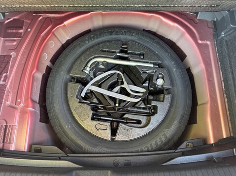 Volkswagen Polo LIFE 21