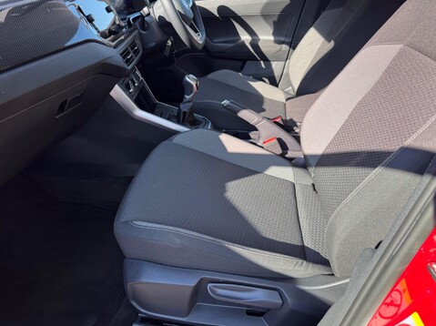 Volkswagen Polo LIFE 23
