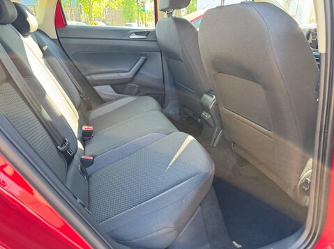 Volkswagen Polo LIFE 57