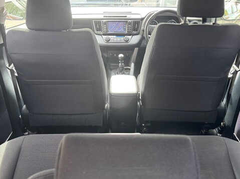 Toyota Rav4 D-4D BUSINESS EDITION TSS 12