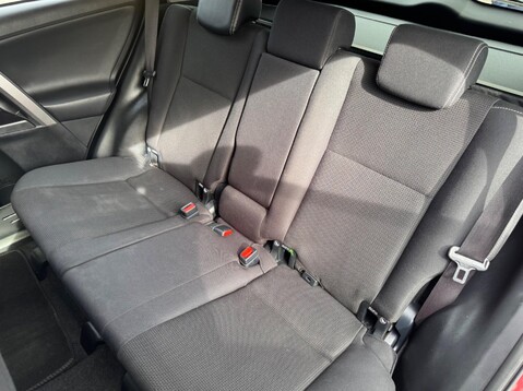 Toyota Rav4 D-4D BUSINESS EDITION TSS 16