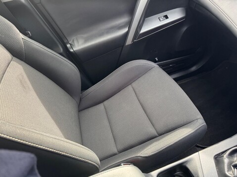 Toyota Rav4 D-4D BUSINESS EDITION TSS 25