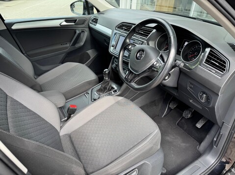 Volkswagen Tiguan SE NAV TDI BMT 4MOTION 15