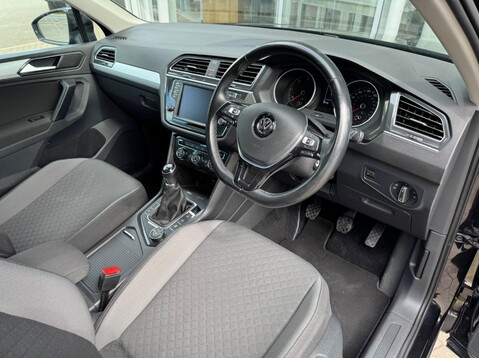 Volkswagen Tiguan SE NAV TDI BMT 4MOTION 16