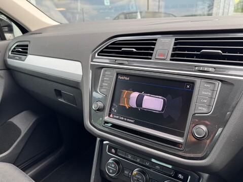 Volkswagen Tiguan SE NAV TDI BMT 4MOTION 17