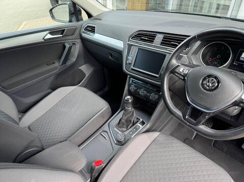 Volkswagen Tiguan SE NAV TDI BMT 4MOTION 30