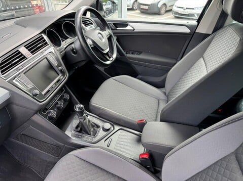 Volkswagen Tiguan SE NAV TDI BMT 4MOTION 35