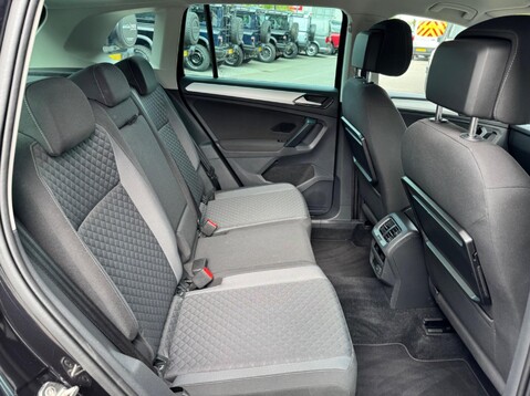 Volkswagen Tiguan SE NAV TDI BMT 4MOTION 43