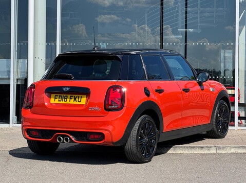 Mini Hatch COOPER S 10