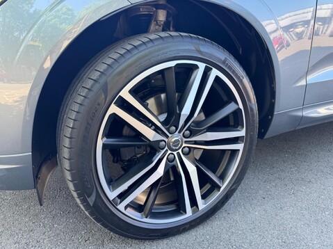 Volvo XC60 T5 R-DESIGN PRO AWD 55