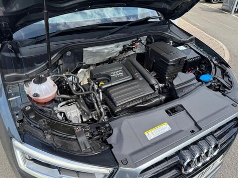 Audi Q3 TFSI S LINE 8