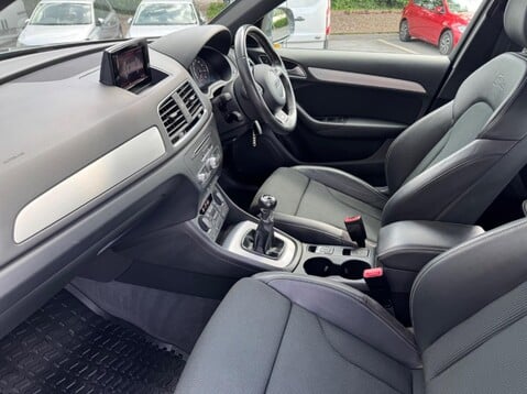 Audi Q3 TFSI S LINE 17