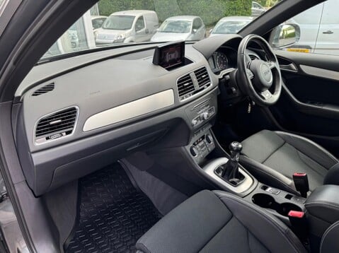 Audi Q3 TFSI S LINE 18