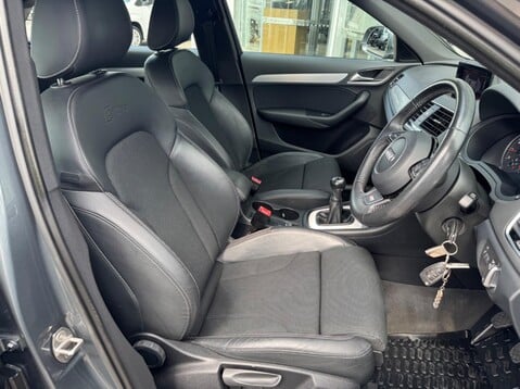 Audi Q3 TFSI S LINE 32