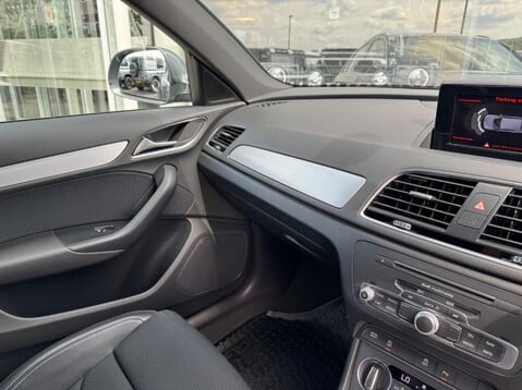 Audi Q3 TFSI S LINE 36