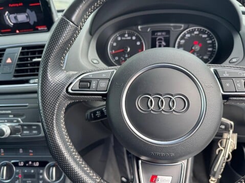 Audi Q3 TFSI S LINE 38
