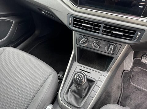 Volkswagen Polo SE EVO 31