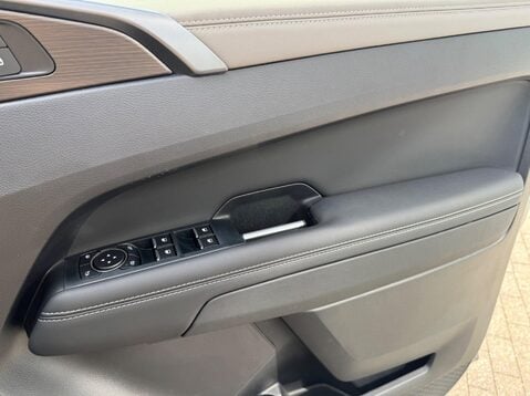 Volkswagen Amarok DC TDI STYLE 4MOTION 17