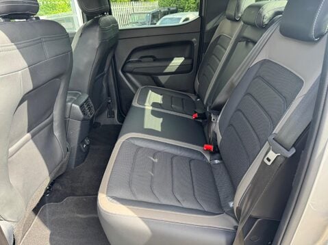Volkswagen Amarok DC TDI STYLE 4MOTION 29