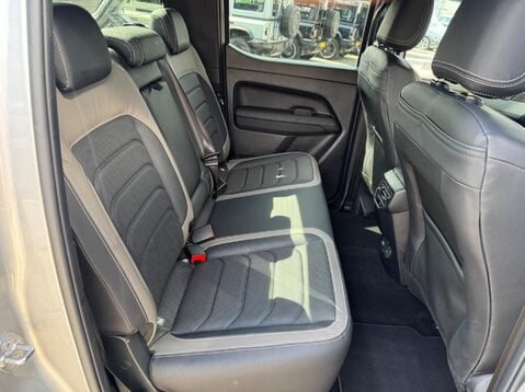 Volkswagen Amarok DC TDI STYLE 4MOTION 36