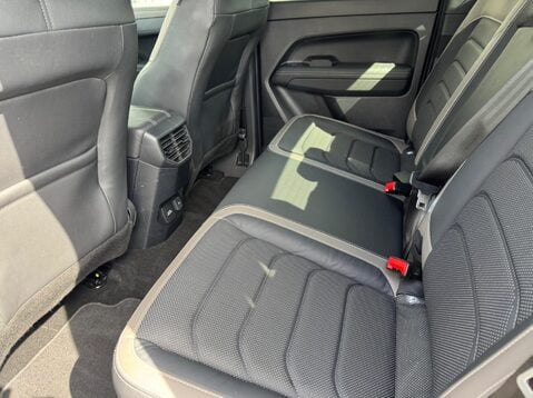 Volkswagen Amarok DC TDI STYLE 4MOTION 38