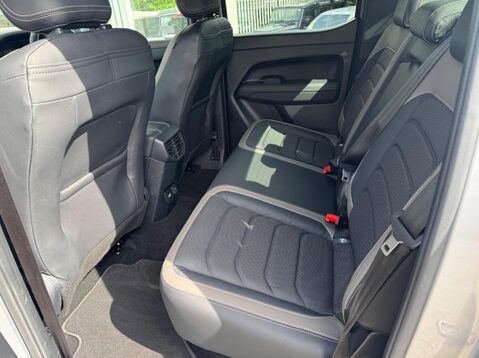 Volkswagen Amarok DC TDI STYLE 4MOTION 30