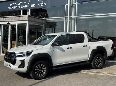 Toyota Hilux GR SPORT 4WD D-4D DCB 6
