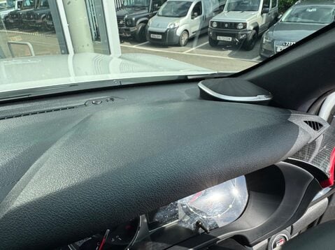 Toyota Hilux GR SPORT 4WD D-4D DCB 20
