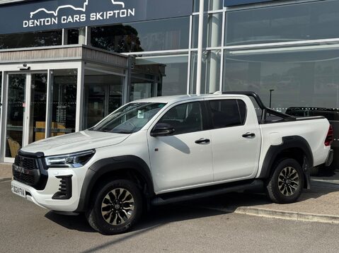 Toyota Hilux GR SPORT 4WD D-4D DCB 6