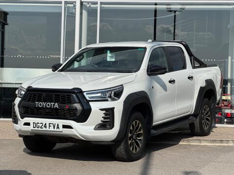 Toyota Hilux GR SPORT 4WD D-4D DCB 4