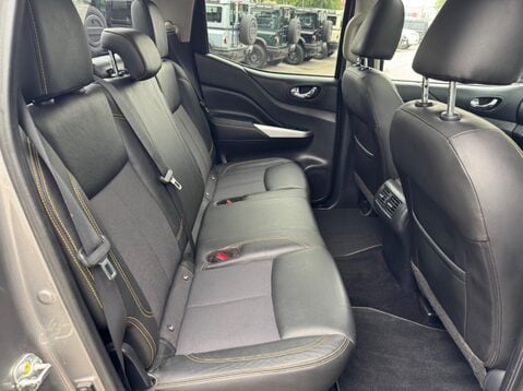 Nissan Navara DCI N-GUARD SHR DCB 42