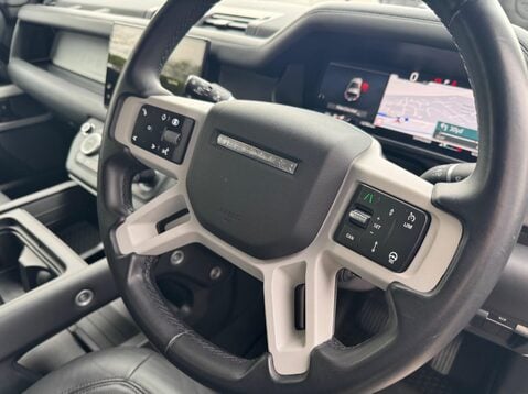 Land Rover Defender HARD TOP HSE 4